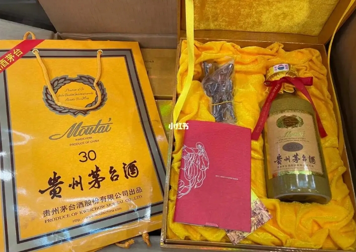 汕头茅台30年与存放三十年老茅台酒质有什么区别？哪个回收价格更高？